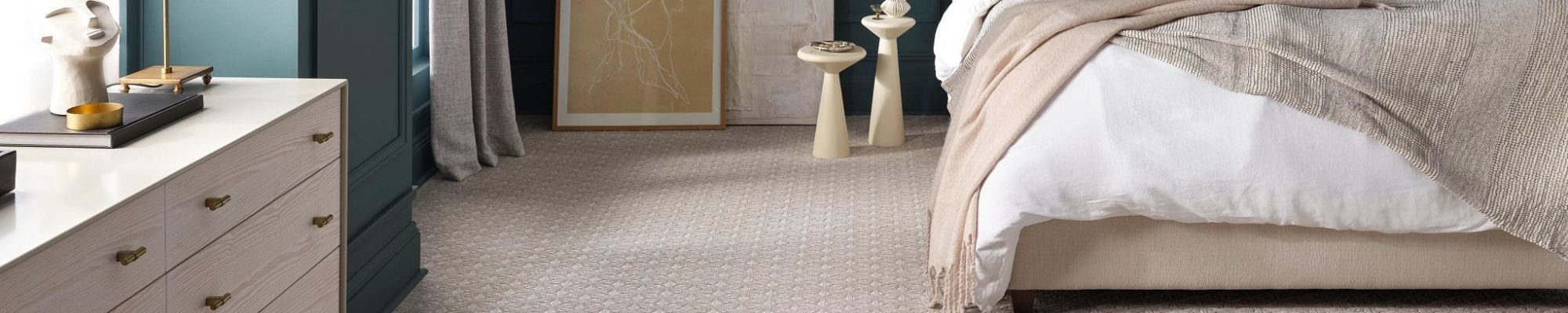Bedroom with Carpeted flooring from Canyon Floor Corporation in Cathedral City, CA